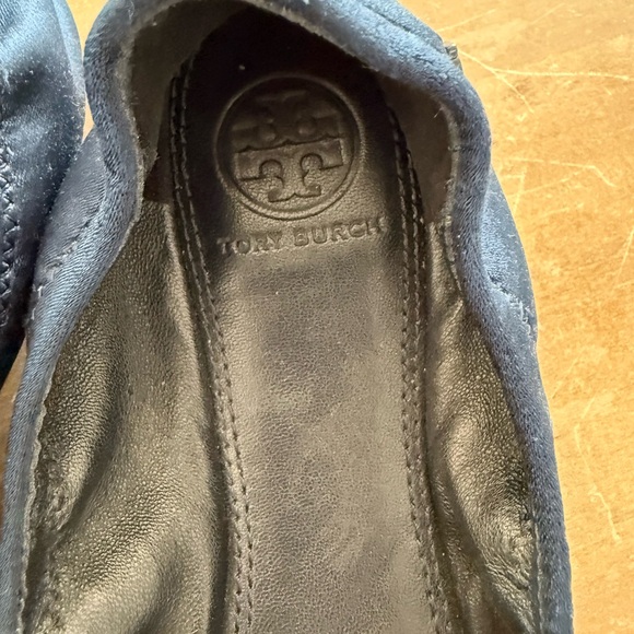 Tory Burch Viola Bow Ballet Flats, featuring a navy blue satin upper and bows. - Picture 5 of 5